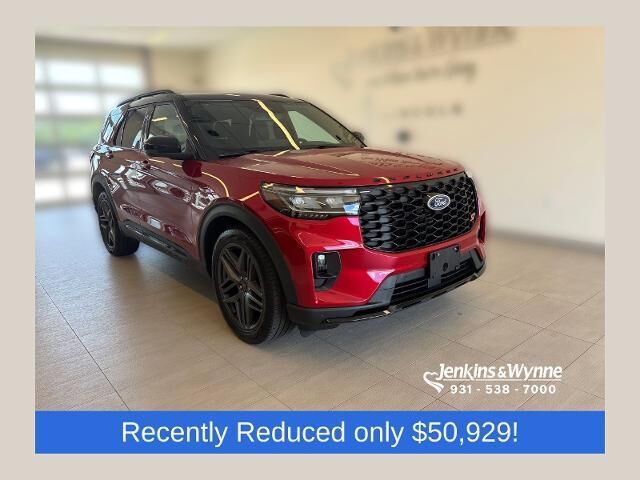 2025 Ford Explorer ST — photo 1 of 13