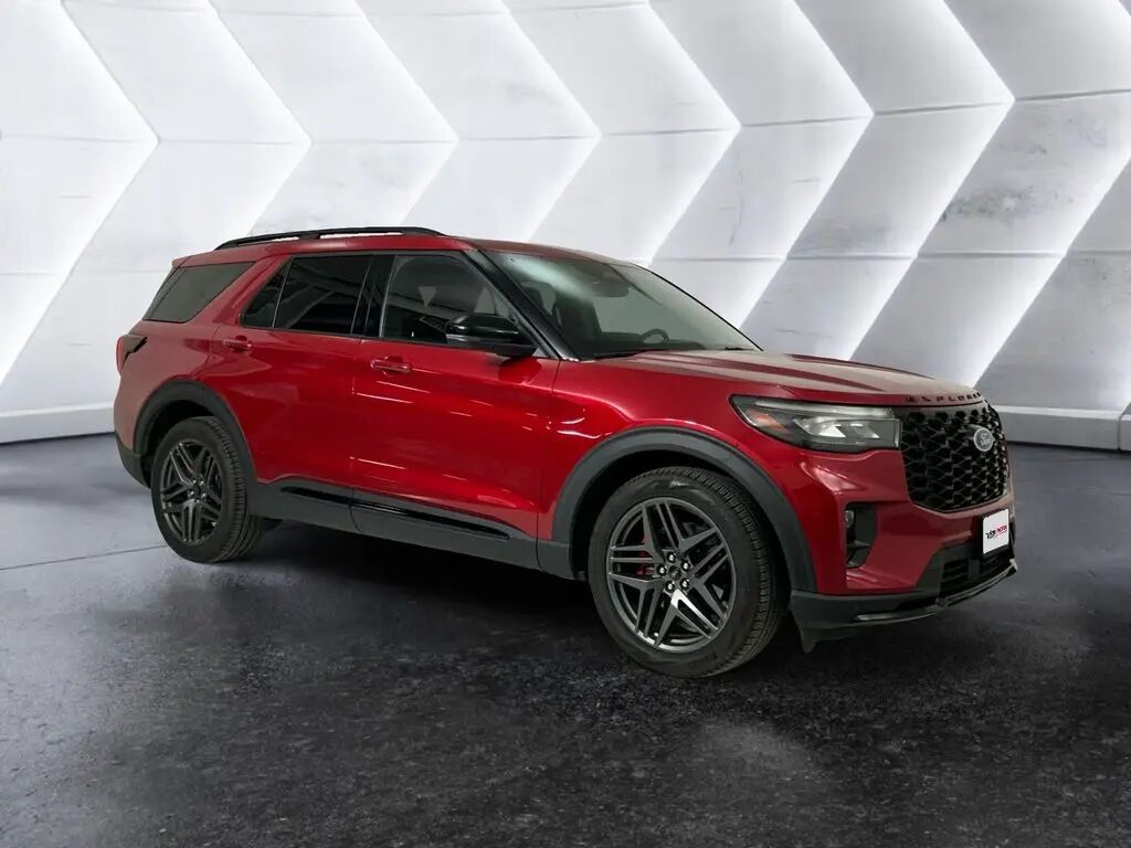 2025 Ford Explorer ST — photo 1 of 13