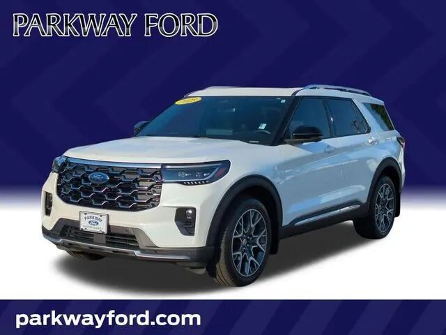 2025 Ford Explorer Platinum — photo 1 of 13