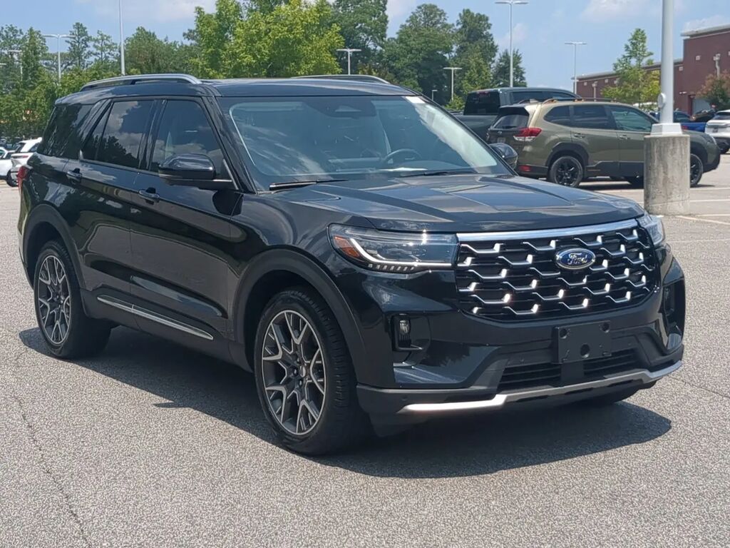 2025 Ford Explorer Platinum — photo 1 of 13