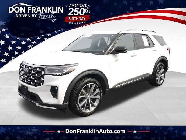 2025 Ford Explorer Platinum