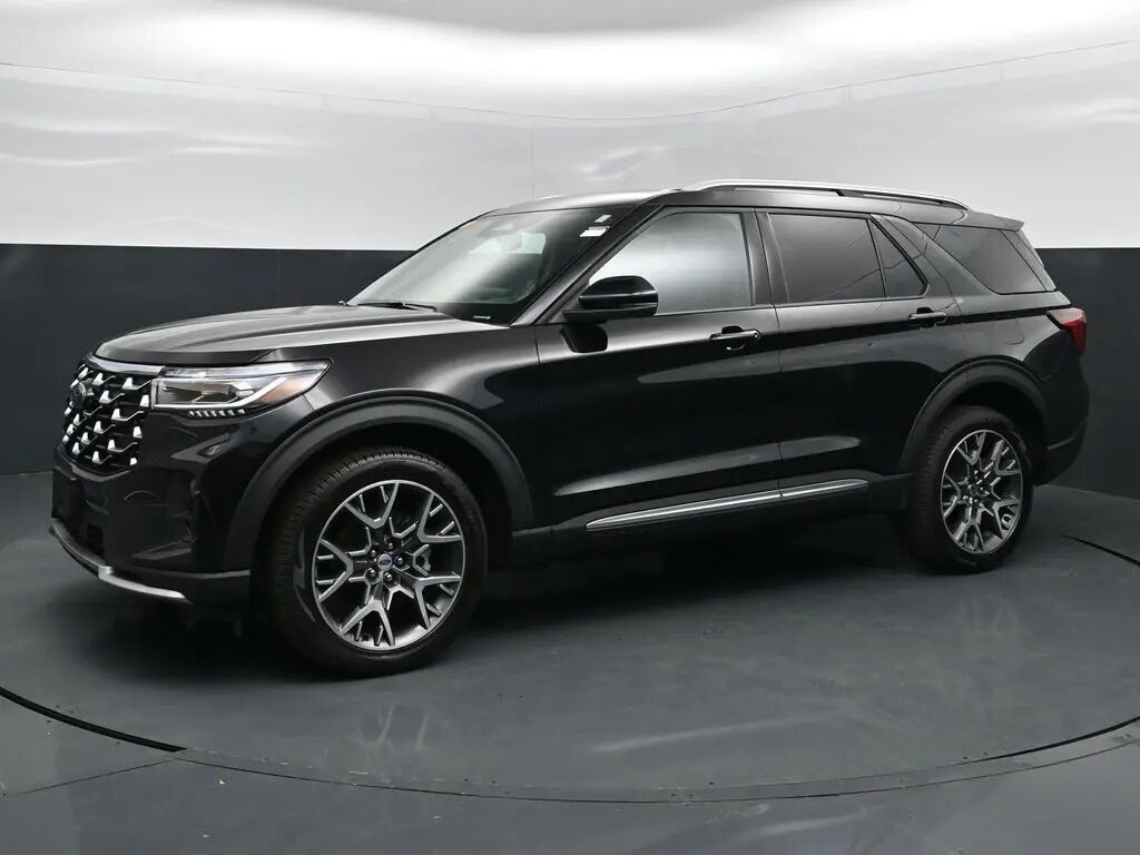 2025 Ford Explorer Platinum — photo 1 of 12