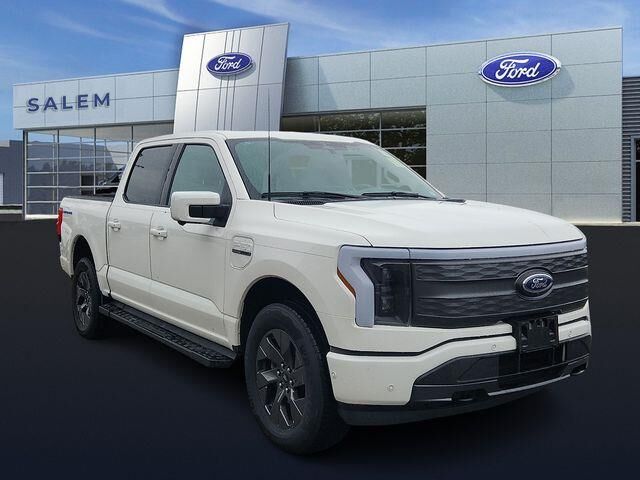 2023 Ford F-150 Lightning Lariat