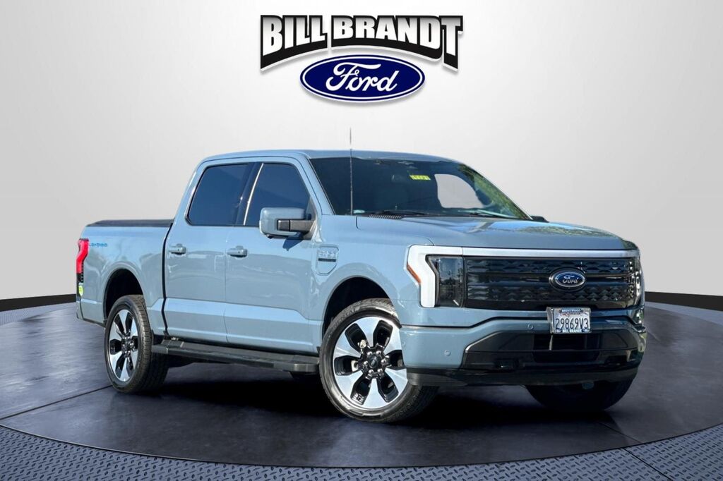 2023 Ford F-150 Lightning Platinum — photo 1 of 26