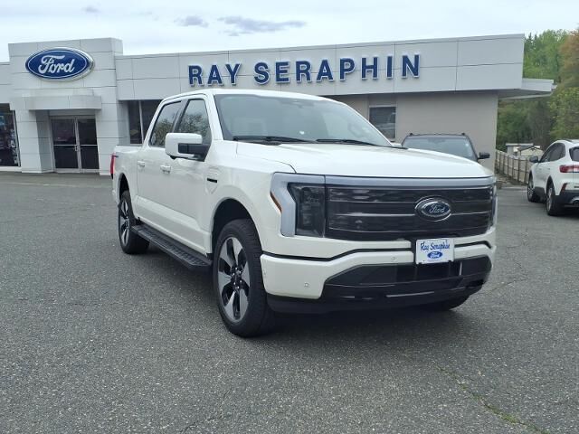 2023 Ford F-150 Lightning Lariat