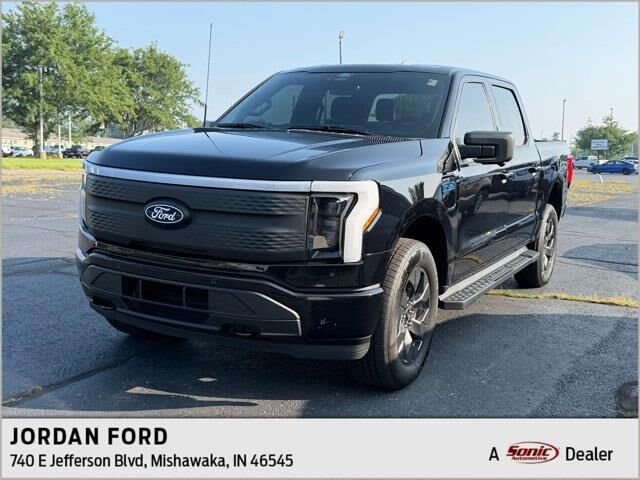 2024 Ford F-150 Lightning Flash — photo 1 of 1