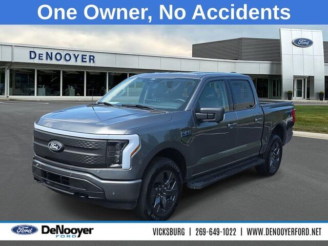 2025 Ford F-150 Lightning Flash