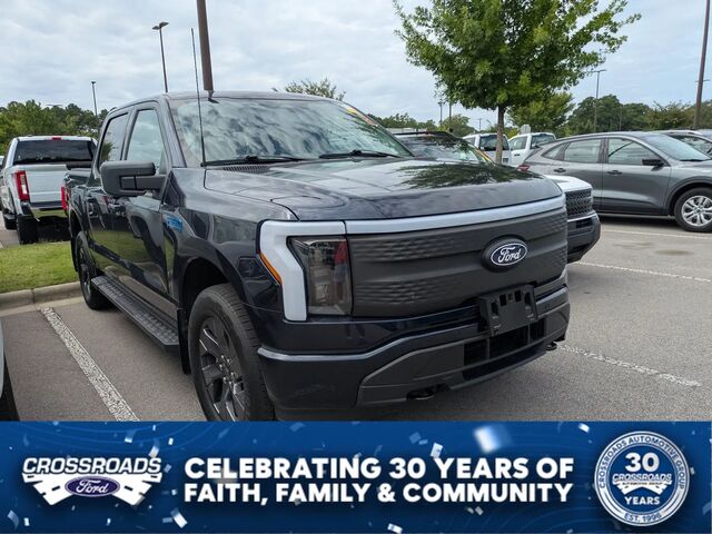 2025 Ford F-150 Lightning Flash