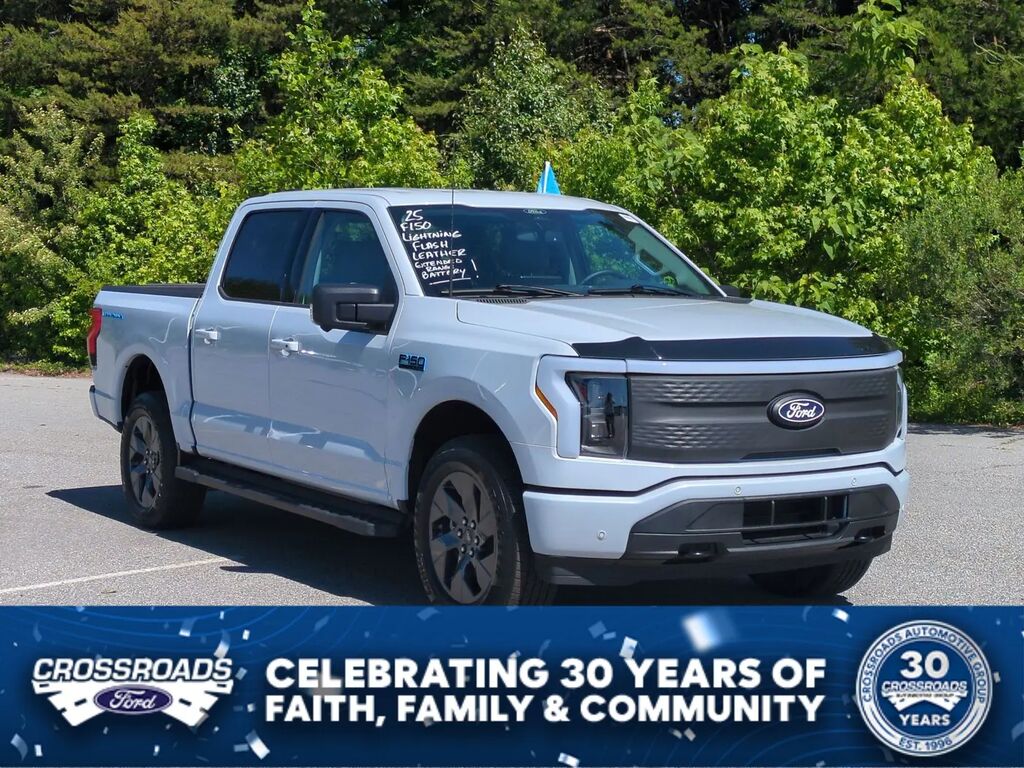 2025 Ford F-150 Lightning Flash — photo 1 of 13