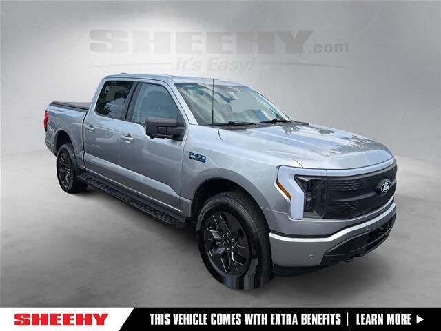 2025 Ford F-150 Lightning Flash — photo 1 of 2