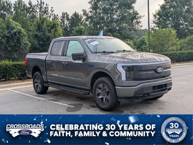 2025 Ford F-150 Lightning Flash