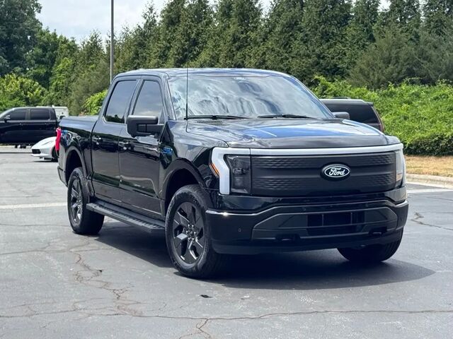 2025 Ford F-150 Lightning Flash