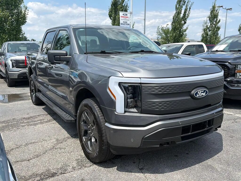 2025 Ford F-150 Lightning Flash — photo 1 of 13