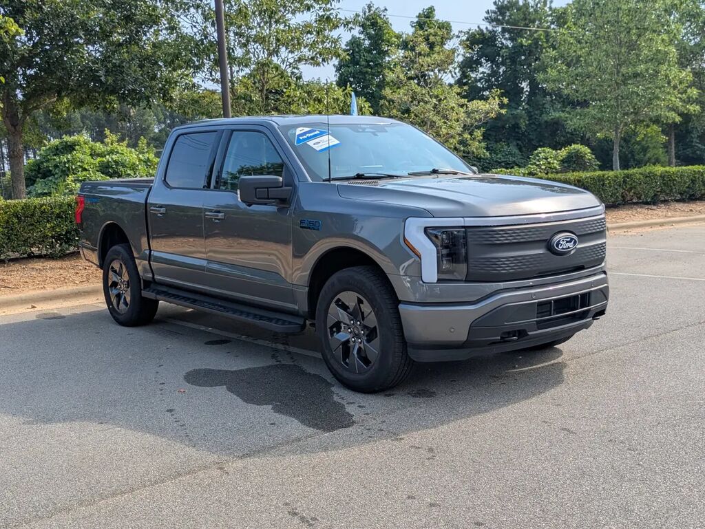 2025 Ford F-150 Lightning Flash — photo 1 of 13