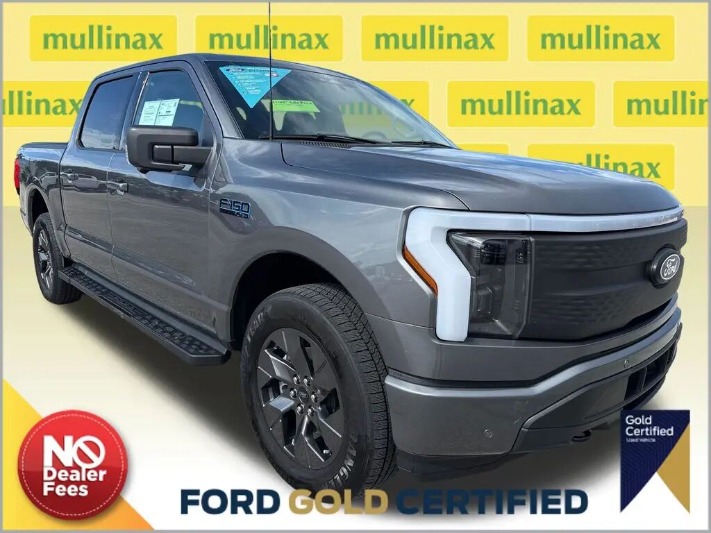 2025 Ford F-150 Lightning Flash — photo 1 of 13