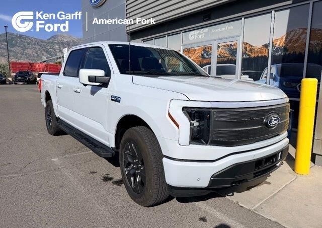 2025 Ford F-150 Lightning Lariat