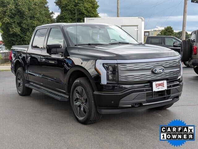 2025 Ford F-150 Lightning Lariat