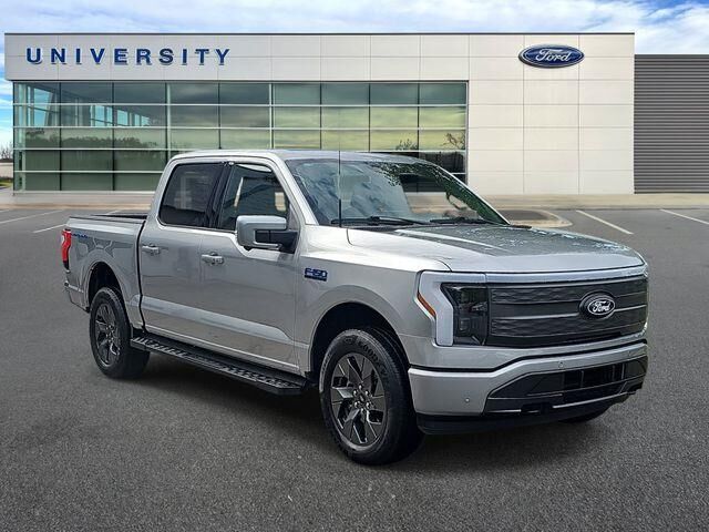 2025 Ford F-150 Lightning Lariat