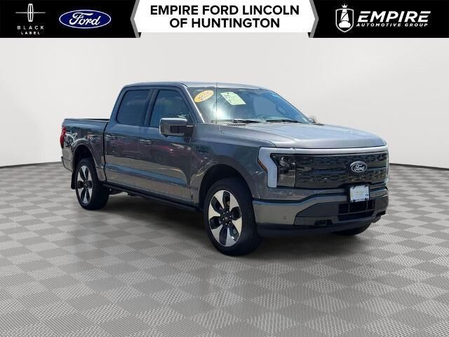 2025 Ford F-150 Lightning Platinum