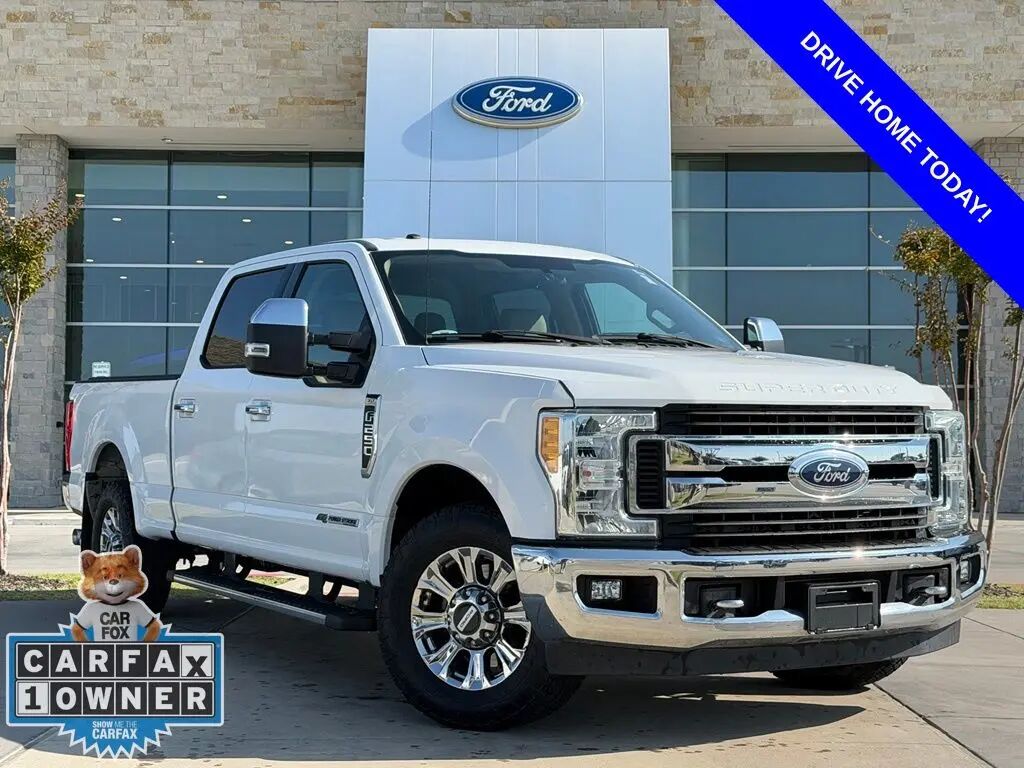 2017 Ford F-250 Super Duty XLT — photo 1 of 26