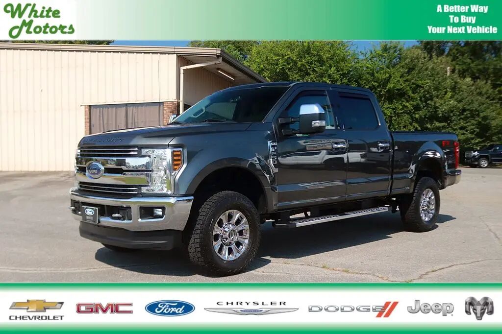 2018 Ford F-250 Super Duty Lariat — photo 1 of 13