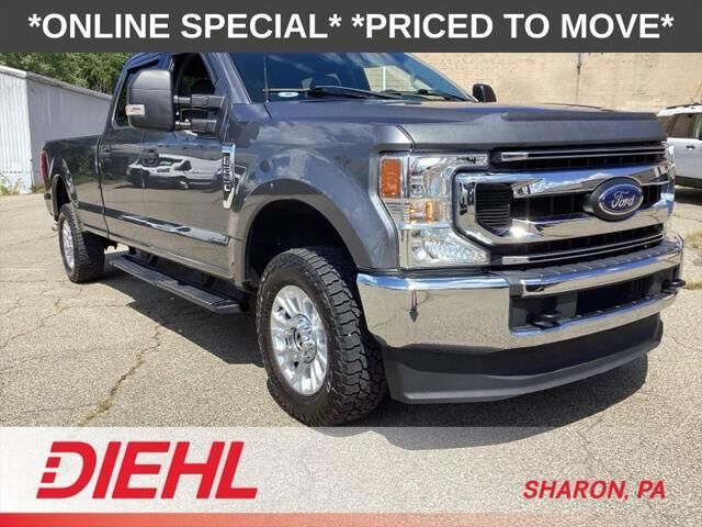 2022 Ford F-250 Super Duty XLT — photo 1 of 13