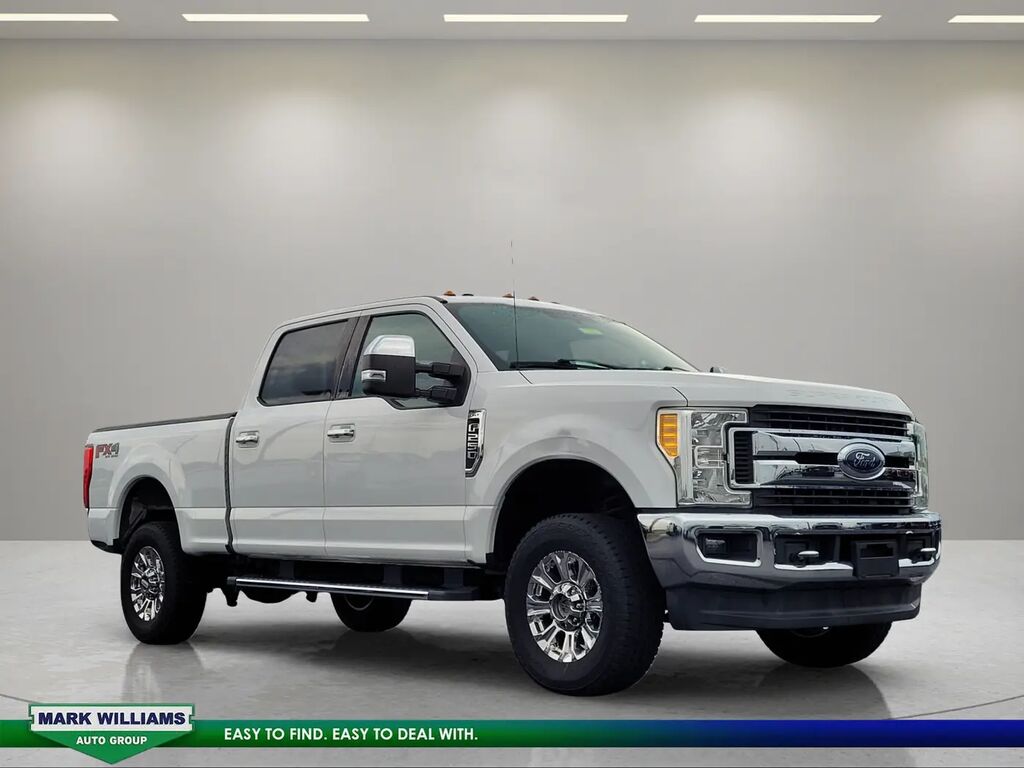 2017 Ford F-250 Super Duty XLT — photo 1 of 13