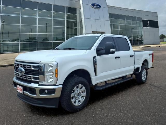 2024 Ford F-250 Super Duty XLT — photo 1 of 13