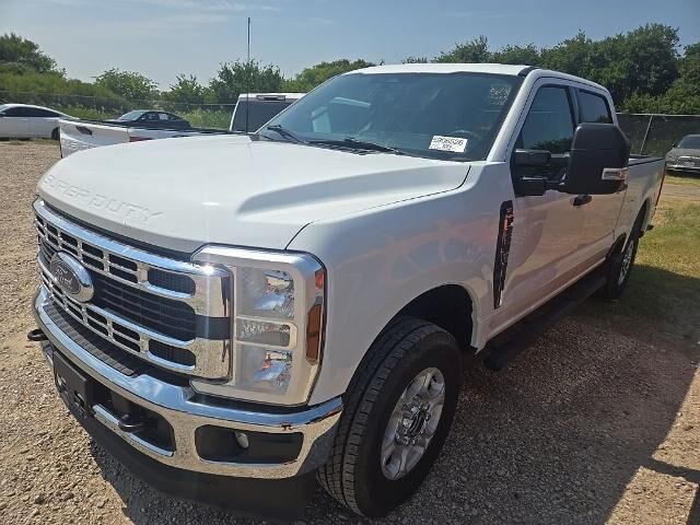 2025 Ford F-250 Super Duty XLT — photo 1 of 13