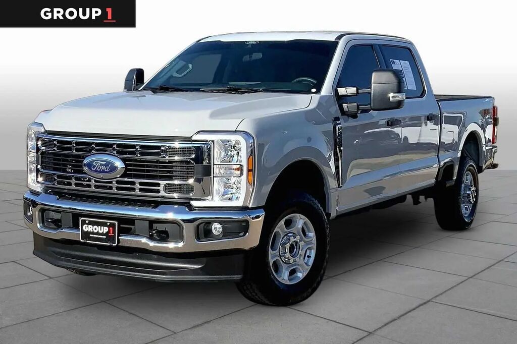 2025 Ford F-250 Super Duty XLT — photo 1 of 13