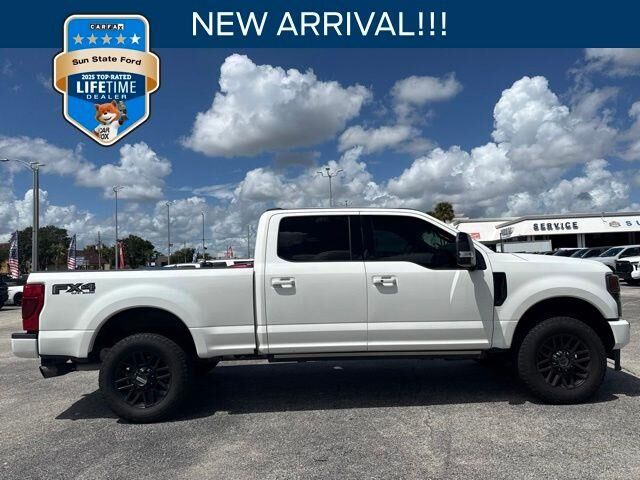 2022 Ford F-250 Super Duty Lariat — photo 1 of 11