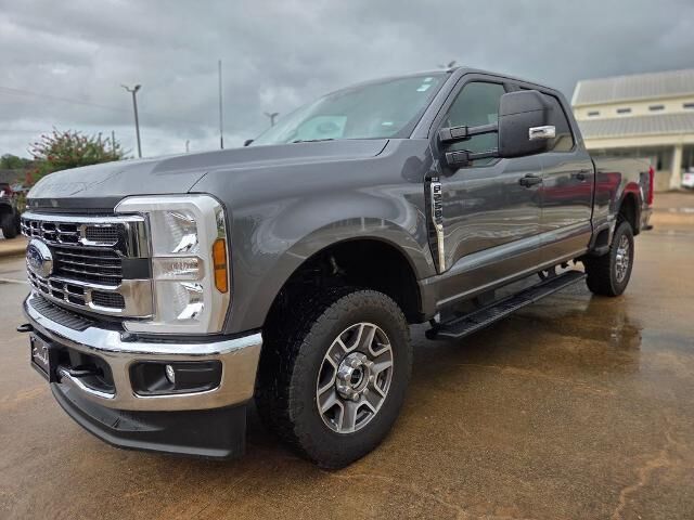 2025 Ford F-250 Super Duty XLT