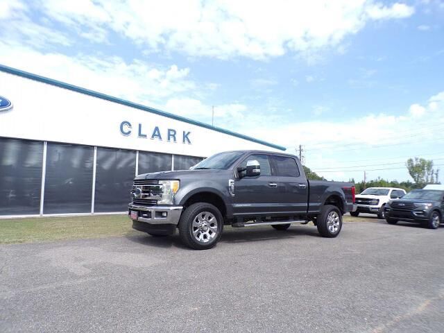2017 Ford F-250 Super Duty Lariat