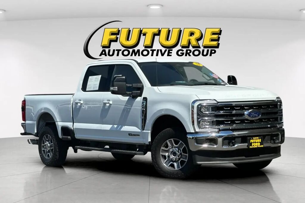 2024 Ford F-250 Super Duty Lariat — photo 1 of 13