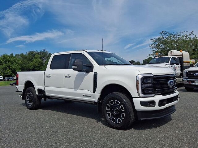 2025 Ford F-250 Super Duty Platinum