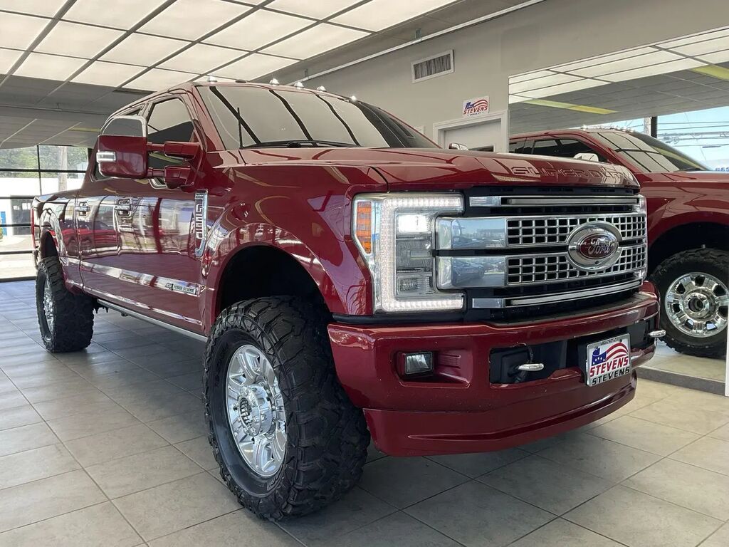 2018 Ford F-250 Super Duty Platinum — photo 1 of 26