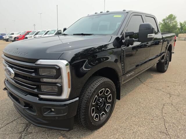 2025 Ford F-250 Super Duty Platinum