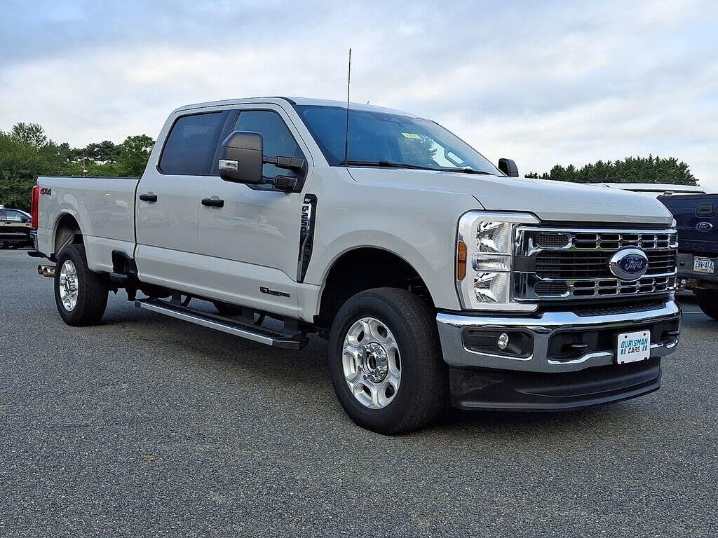 2025 Ford F-250 Super Duty XLT — photo 1 of 1