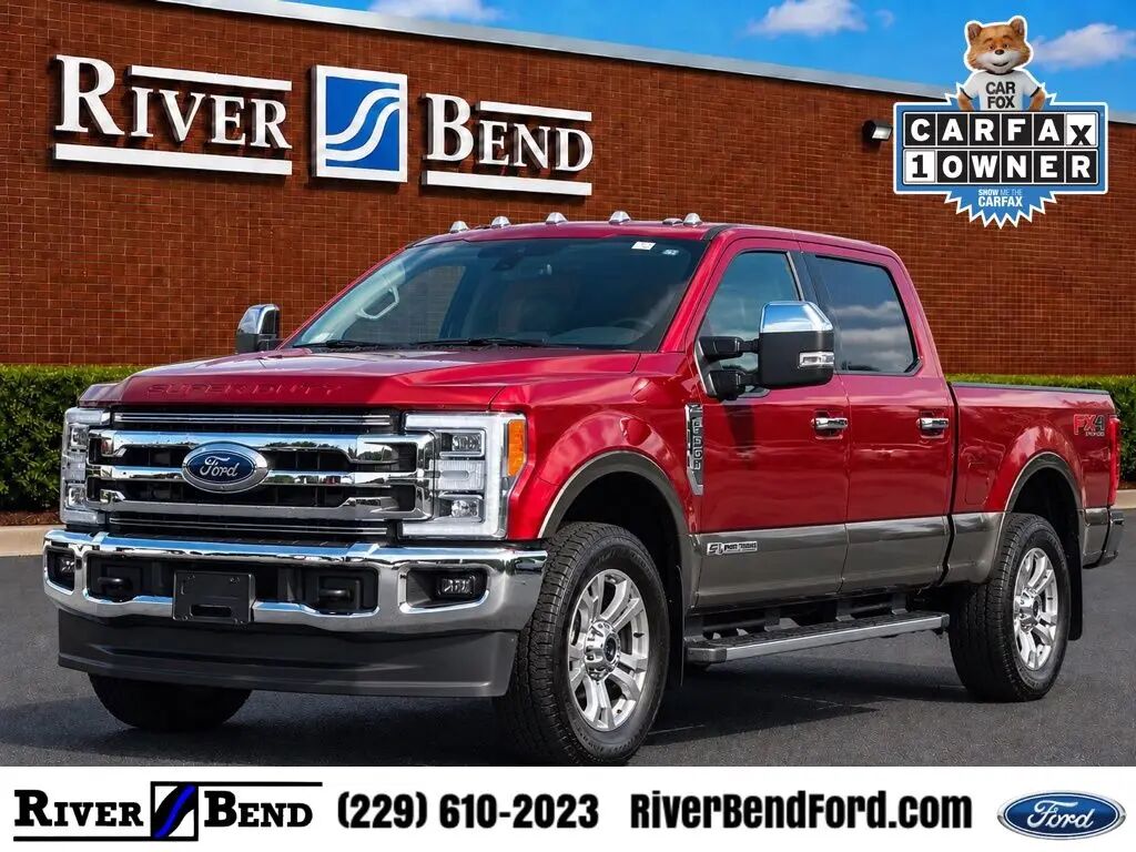 2019 Ford F-250 Super Duty Lariat — photo 1 of 13