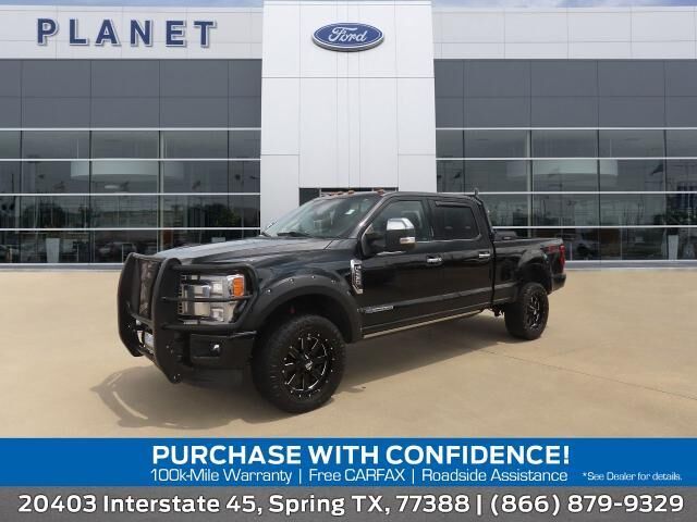 2017 Ford F-250 Super Duty Platinum — photo 1 of 13