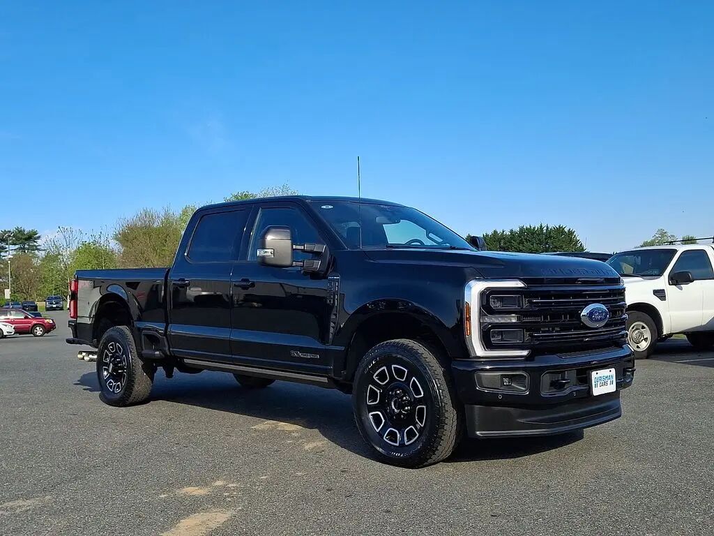 2025 Ford F-250 Super Duty Platinum — photo 1 of 4