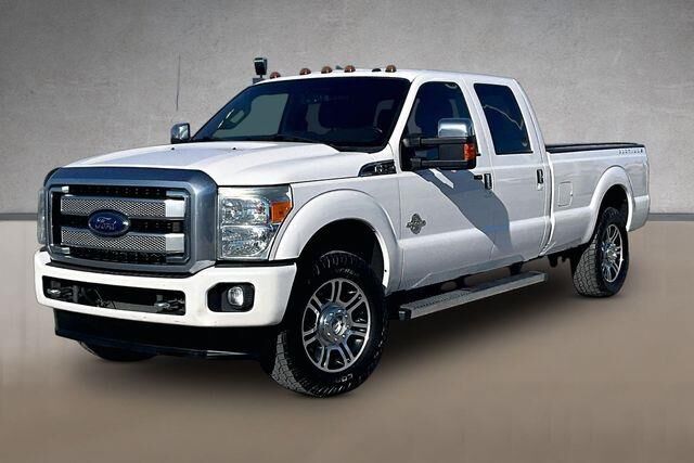 2016 Ford F-250 Super Duty Platinum — photo 1 of 13