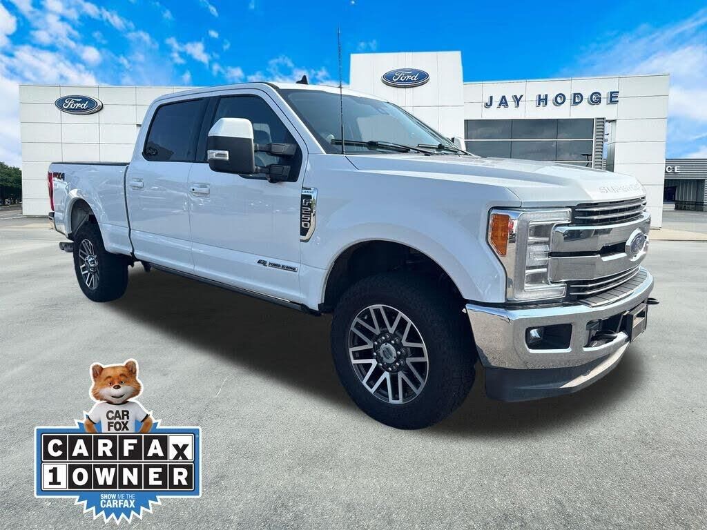 2019 Ford F-250 Super Duty Lariat — photo 1 of 1