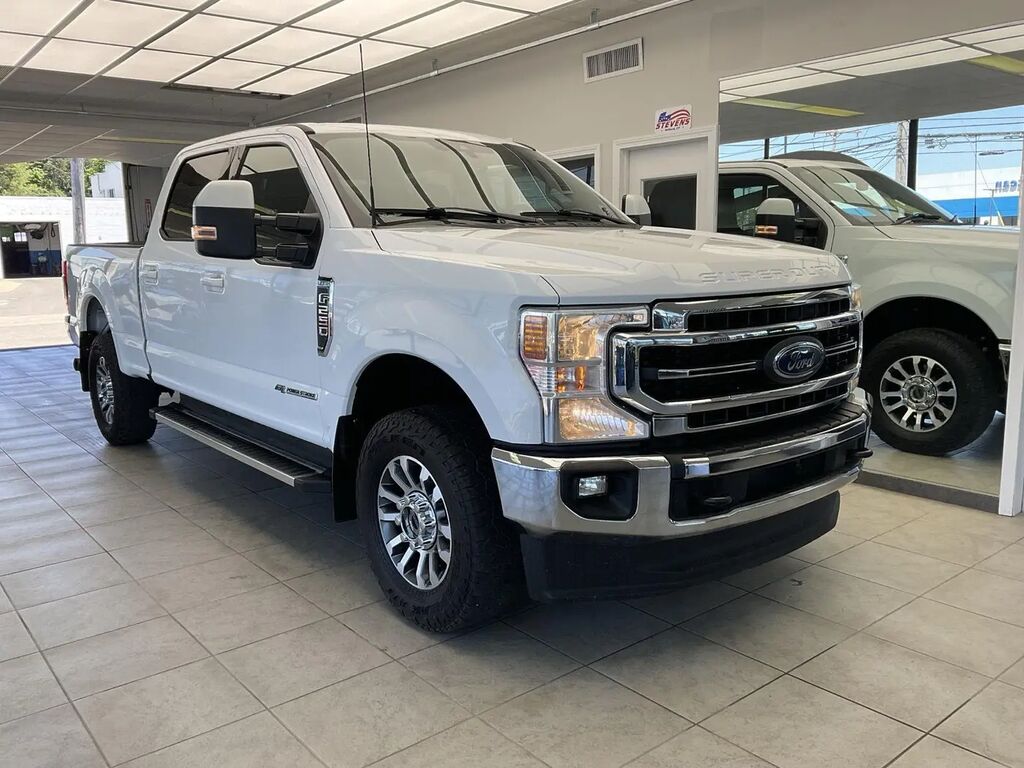 2022 Ford F-250 Super Duty Lariat — photo 1 of 13