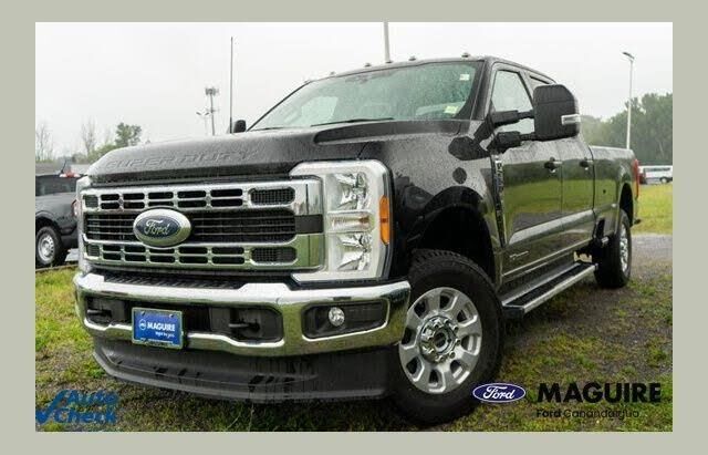 2023 Ford F-250 Super Duty Lariat — photo 1 of 1