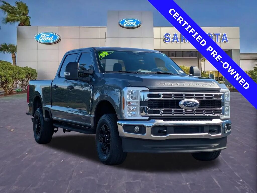 2025 Ford F-250 Super Duty XLT — photo 1 of 13