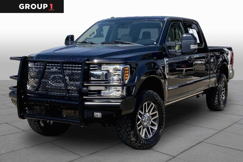 2018 Ford F-250 Super Duty Lariat — photo 1 of 1