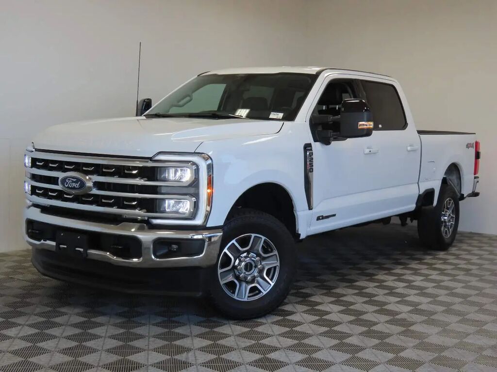 2024 Ford F-250 Super Duty Lariat — photo 1 of 13