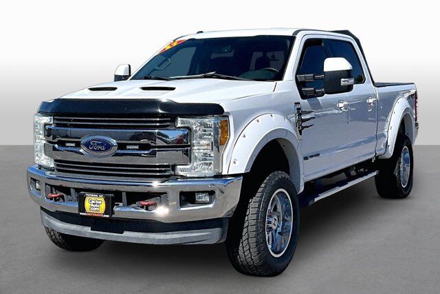 2017 Ford Super Duty F-250 SRW Lariat