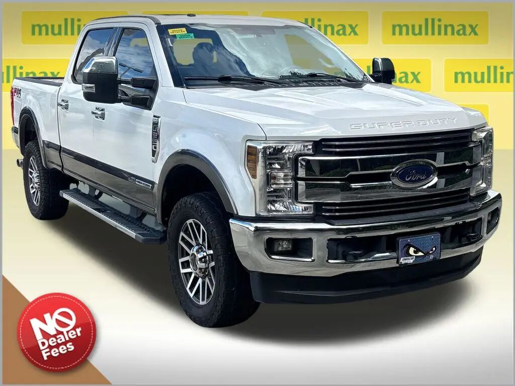 2018 Ford F-250 Super Duty Lariat — photo 1 of 13